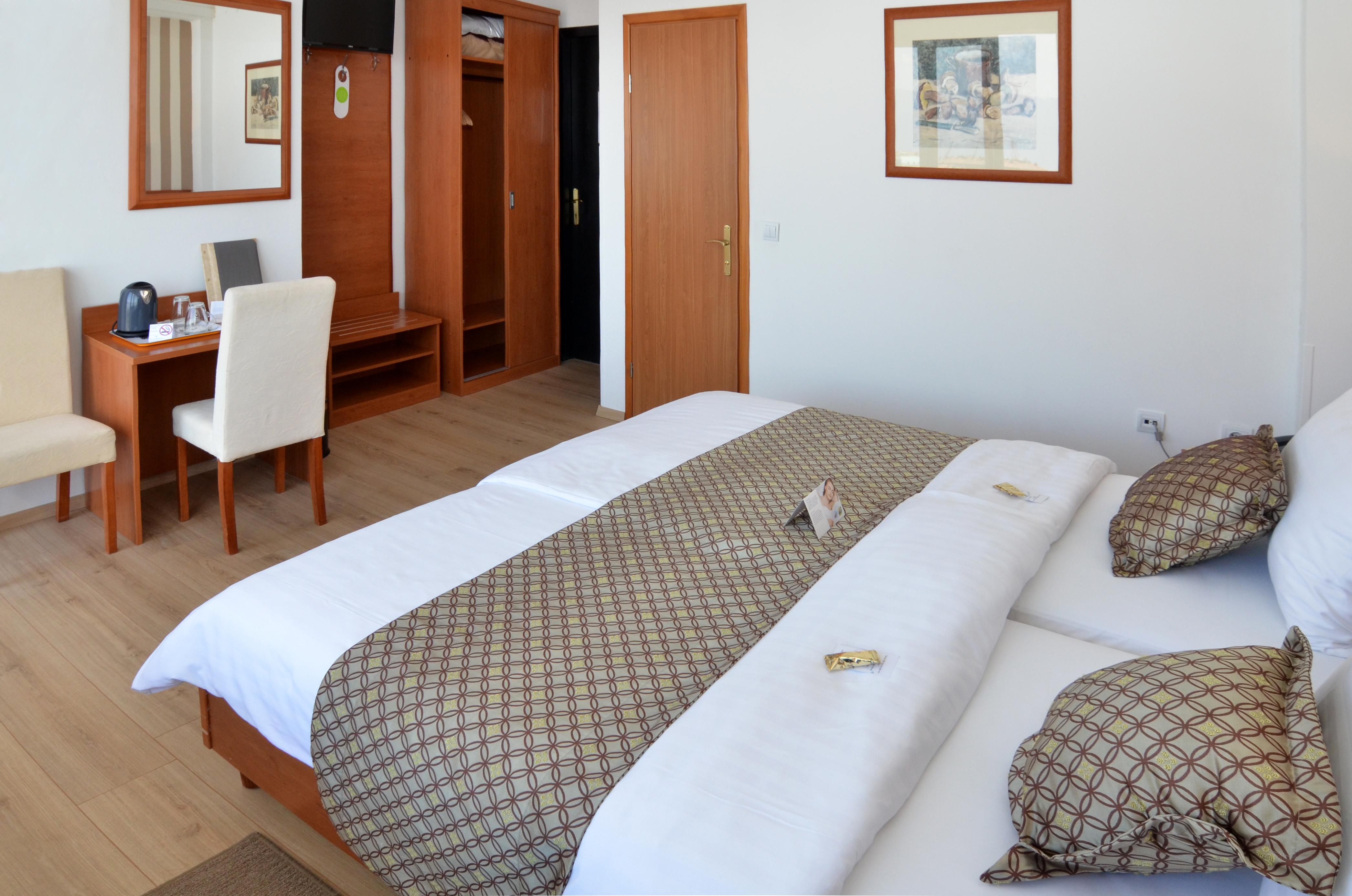 Hotel Neboder ริเยกา ภายนอก รูปภาพ