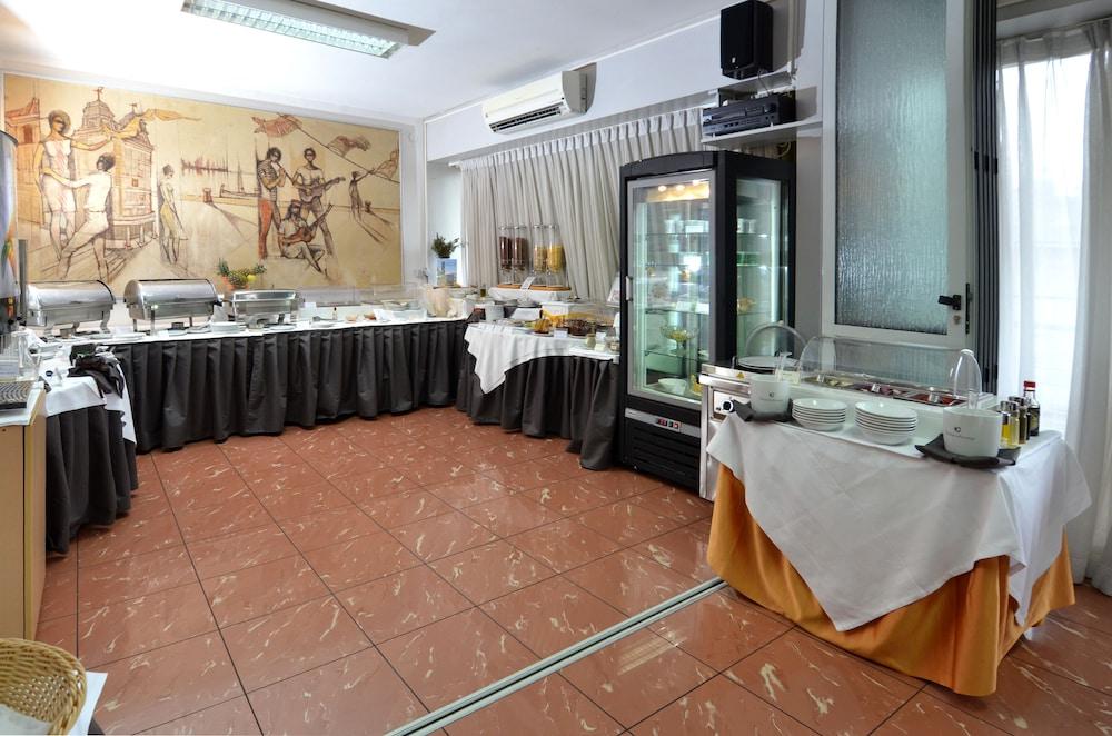Hotel Neboder ริเยกา ภายนอก รูปภาพ