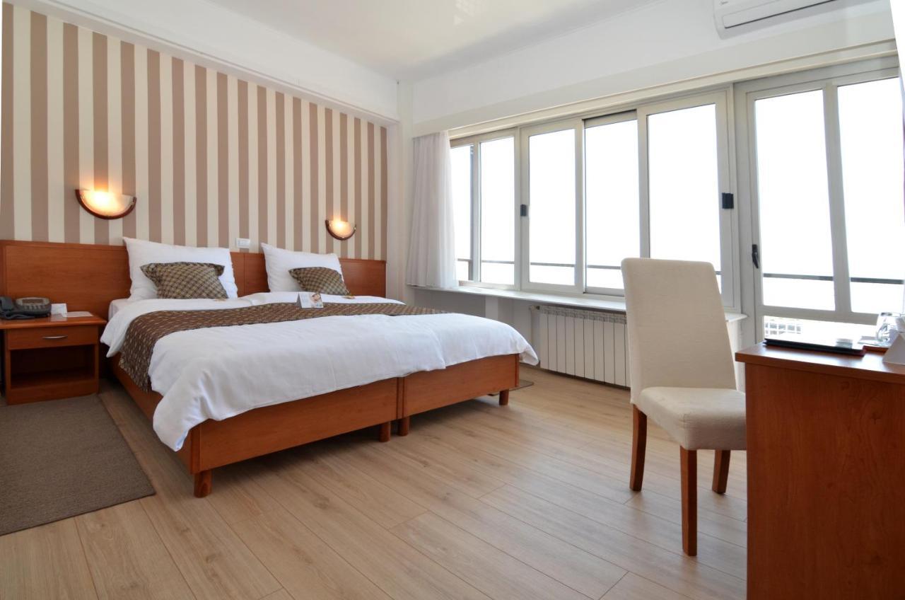 Hotel Neboder ริเยกา ภายนอก รูปภาพ